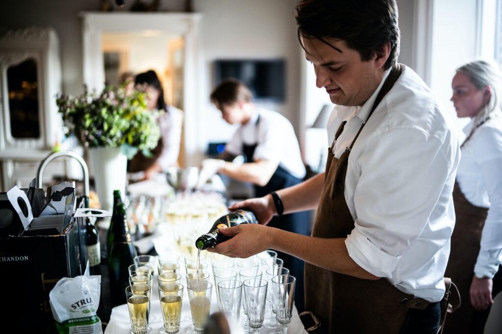 How to Choose the Best Catering Service for Your Event